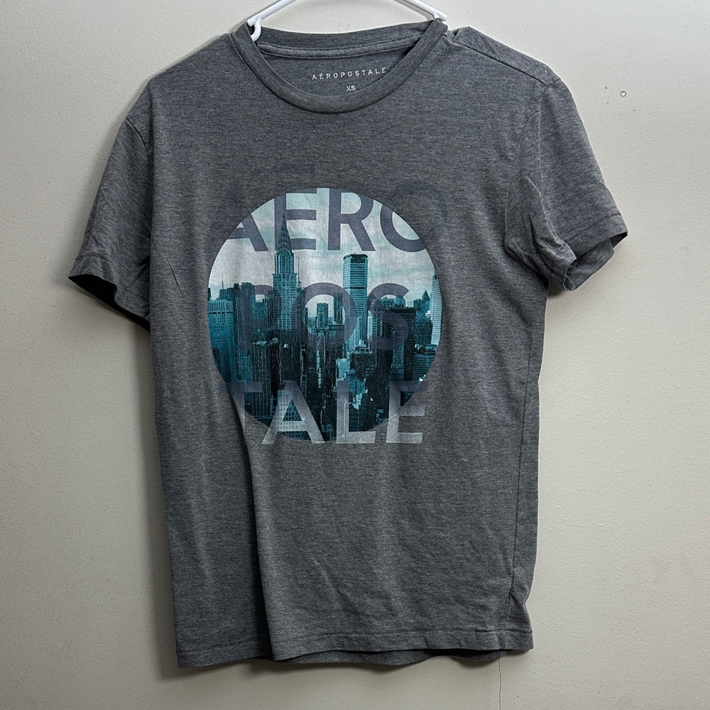 Aeropostale Gray Graphic Tee